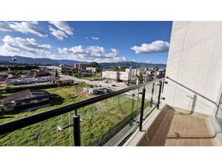 Foto 9 de Rento apartamento en Parques de Fontanar, con hermosa vista.