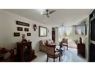 Foto 2 de Casa esquinera en venta - Conjunto Rincón de Las Flores Palmira Valle