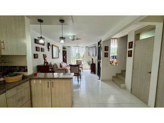 Foto 4 de Casa esquinera en venta - Conjunto Rincón de Las Flores Palmira Valle