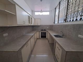 Foto 8 de Venta de villa en sitio seguro en Alborada Sexta Etapa