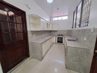 Foto 10 de Venta de villa en sitio seguro en Alborada Sexta Etapa