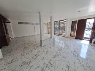 Foto 3 de Venta de villa en sitio seguro en Alborada Sexta Etapa