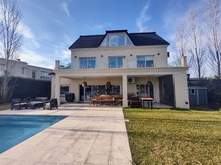 Foto 4 de ALQUILER DE CASA EN Tigre