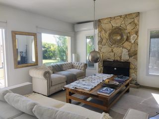 Foto 11 de ALQUILER DE CASA EN Tigre