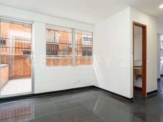 Foto 5 de Consultorio con terraza para venta en El Chicó.