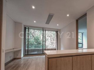 Foto 1 de Apartamento con balcon para Arriendo en Los Rosales