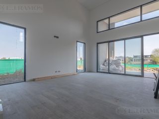 Foto 14 de Casa  en Area 5 de San Matias con vista a la laguna PG