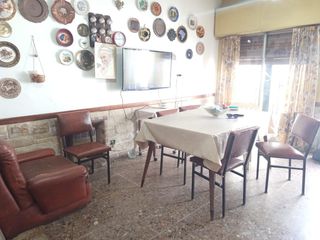 Foto 4 de Casa en venta - 3 Dormitorios 1 Baño - Cochera - 170Mts2 - Quilmes