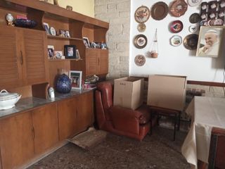 Foto 1 de Casa en venta - 3 Dormitorios 1 Baño - Cochera - 170Mts2 - Quilmes