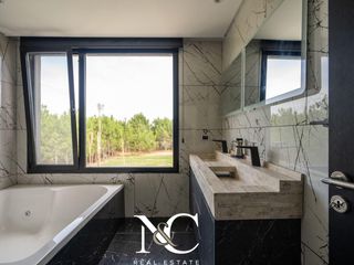 Foto 12 de Casa en venta en La Herradura, Pinamar