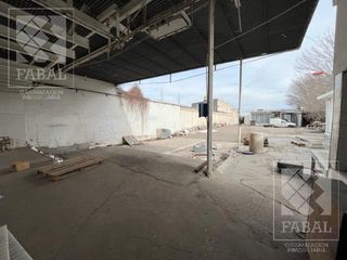 Foto 13 de Terreno venta Cumelén, 2000 m2 (20 x 100) con 766 m2 edificados y salida a 2 calles