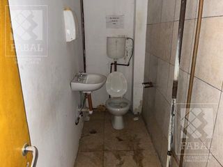 Foto 24 de Terreno venta Cumelén, 2000 m2 (20 x 100) con 766 m2 edificados y salida a 2 calles