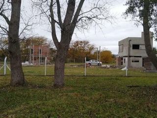 Foto 3 de Terreno en venta - 270mts2  - Liquidámbar, La Plata