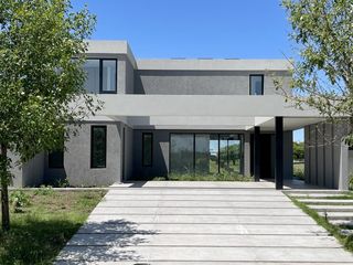 Foto 43 de Casa en El Canton al Golf - A Estrenar