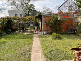 Foto 18 de Casa venta o permuta, Los Hornos, 2 dormitorios, 2 baños, garage, parque, quincho c/parrilla