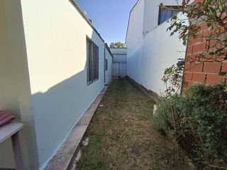 Foto 22 de Casa venta o permuta, Los Hornos, 2 dormitorios, 2 baños, garage, parque, quincho c/parrilla
