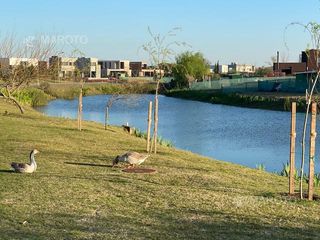 Foto 15 de LOTE A LA LAGUNA  EN VENTA EN BARRIO EL CANTON - MAROTO PROPIEDADES