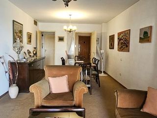 Foto 2 de Departamento en Venta en calle Urquiza, esquina Colón