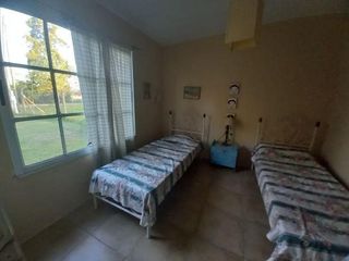 Foto 9 de Casa en venta - 2 dormitorios 2 baños -1000 mts2 - El Rodeo, Abasto, La Plata