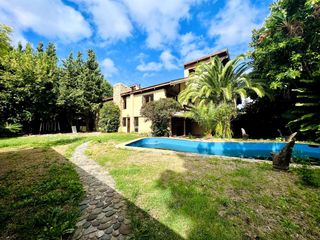 Foto 1 de casa en alquiler  Martínez