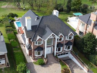 Foto 2 de Casa en venta en Saint Thomas Sur, Canning