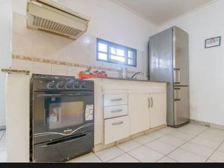 Foto 7 de Casa en venta - 2 dormitorios 1 baño - 200mts2 - Manuel B. Gonnet