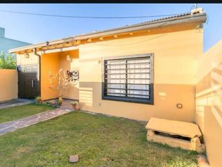 Foto 5 de Casa en venta - 2 dormitorios 1 baño - 200mts2 - Manuel B. Gonnet