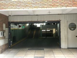 Foto 1 de VENTA COCHERA DOBLE (PARALELAS) FIJA CUBIERTA CON ESCRITURA PROPIA EN BELGRANO EDIFICIO DE COCHERAS