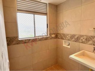 Foto 7 de Se Vende Apartamento en el Piso 9 Remodelado con Excelente Vista en Ciudad Guabinas - Yumbo