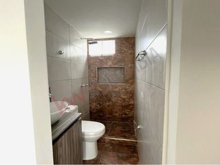 Foto 3 de Se Vende Apartamento en el Piso 9 Remodelado con Excelente Vista en Ciudad Guabinas - Yumbo