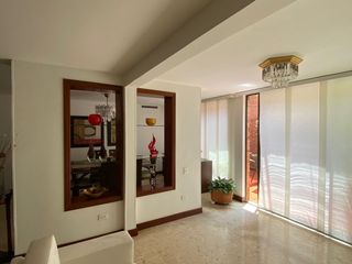 Foto 7 de Hermosa Casa En San Joaquin Frente Al Parque, De Dos Pisos, Super Segura, Amplia