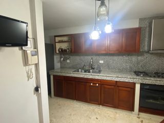 Foto 13 de Hermosa Casa En San Joaquin Frente Al Parque, De Dos Pisos, Super Segura, Amplia