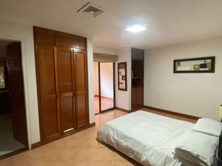 Foto 19 de Hermosa Casa En San Joaquin Frente Al Parque, De Dos Pisos, Super Segura, Amplia