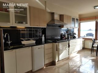 Foto 4 de Departamento  exclusivo de 3 dormitorios - Centro de San Carlos De Bariloche