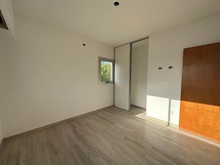 Foto 7 de Casa tipo dúplex en Venta, La Plata de 3 ambientes