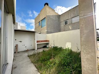 Foto 11 de Casa tipo dúplex en Venta, La Plata de 3 ambientes