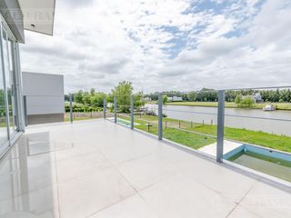 Foto 14 de Casa sobre lote al Río, con 5 dormitorios  en venta  en   San Juan - Villanueva