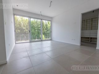 Foto 19 de Casa sobre lote al Río, con 5 dormitorios  en venta  en   San Juan - Villanueva