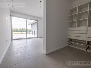 Foto 16 de Casa sobre lote al Río, con 5 dormitorios  en venta  en   San Juan - Villanueva