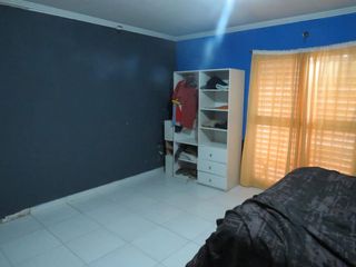 Foto 6 de Casa en venta - 1dormitorio 1 baño - 250mts2 - Manuel B. Gonnet, La Plata