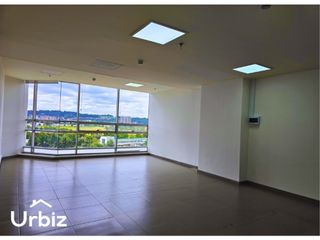 Foto 1 de Arriendo / Venta de Oficina de 54m en Centro Comercial Santafe
