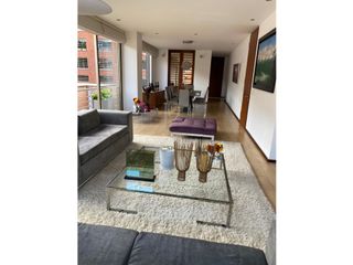 Foto 2 de Apartamento para arriendo en Chicó Reservado