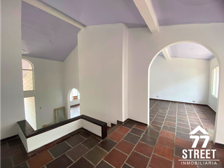 Foto 4 de Casa comercial en Altos de Jardín