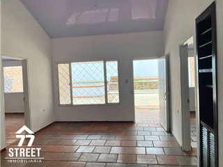 Foto 10 de Casa comercial en Altos de Jardín