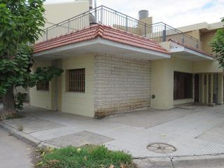 Foto 40 de CASA 3 AMB CON EXCELENTE TERRAZA Y GARAGE