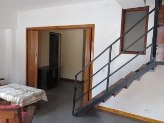 Foto 2 de CASA 3 AMB CON EXCELENTE TERRAZA Y GARAGE
