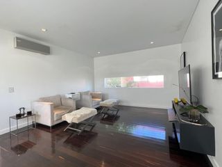 Foto 33 de Moderna  Casa al Lago en Venta en Santa Barbara