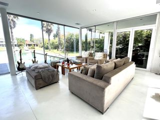 Foto 16 de Moderna  Casa al Lago en Venta en Santa Barbara