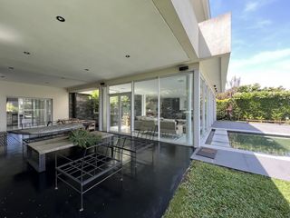 Foto 31 de Moderna  Casa al Lago en Venta en Santa Barbara