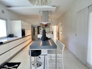 Foto 22 de Moderna  Casa al Lago en Venta en Santa Barbara